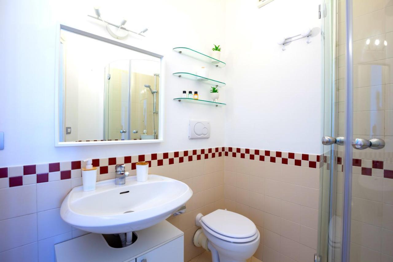 Hostly - Family Stresa Appartement